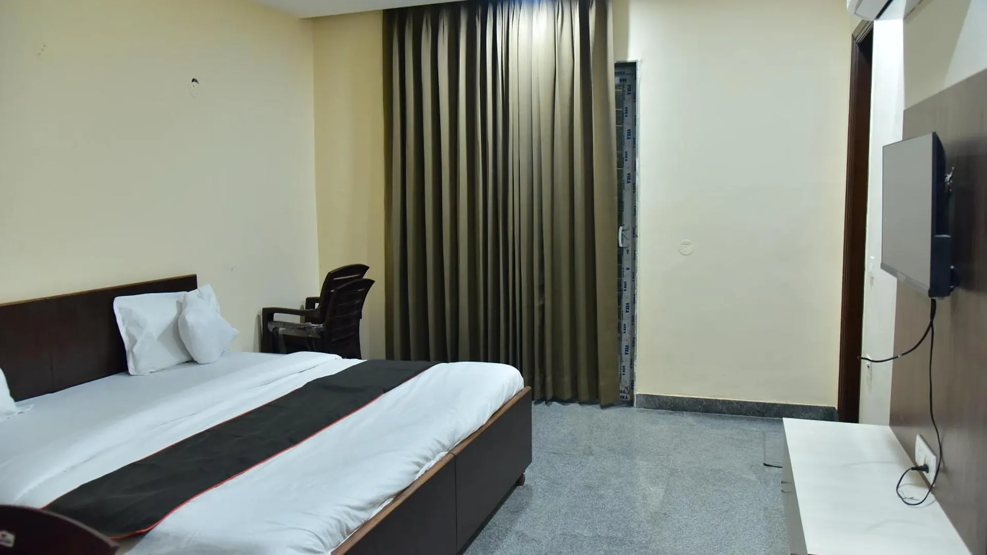 Hotel Wedlock Medanta Gurgaon