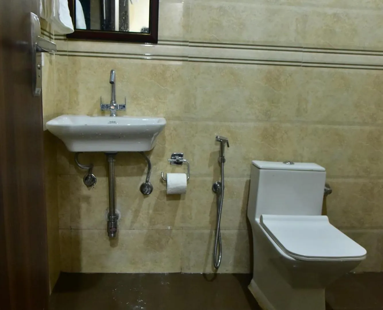 Hotel Wedlock Medanta Gurgaon 3*,